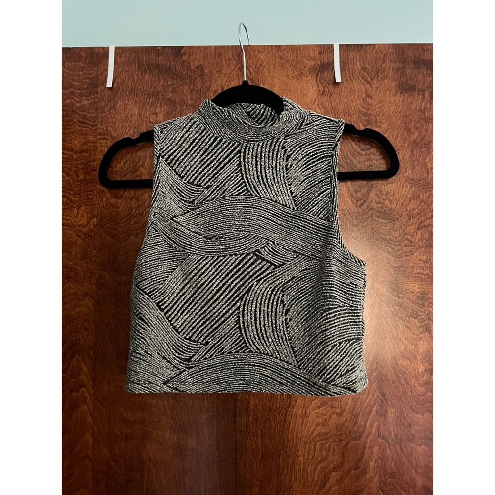 Madden NYC Crop Top Womens Medium‎ Silver Mock Neck Metallic Swirl